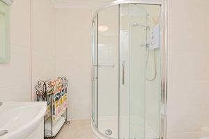 BATHROOM- click for photo gallery